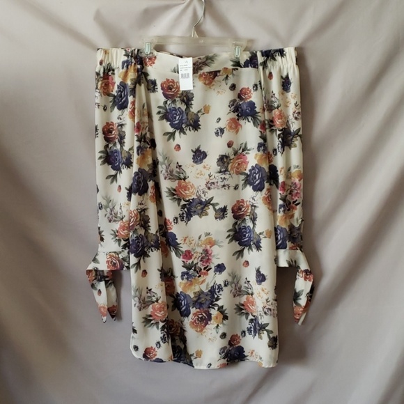 New Floral Open Shoulder Mini Dress - Picture 5 of 6